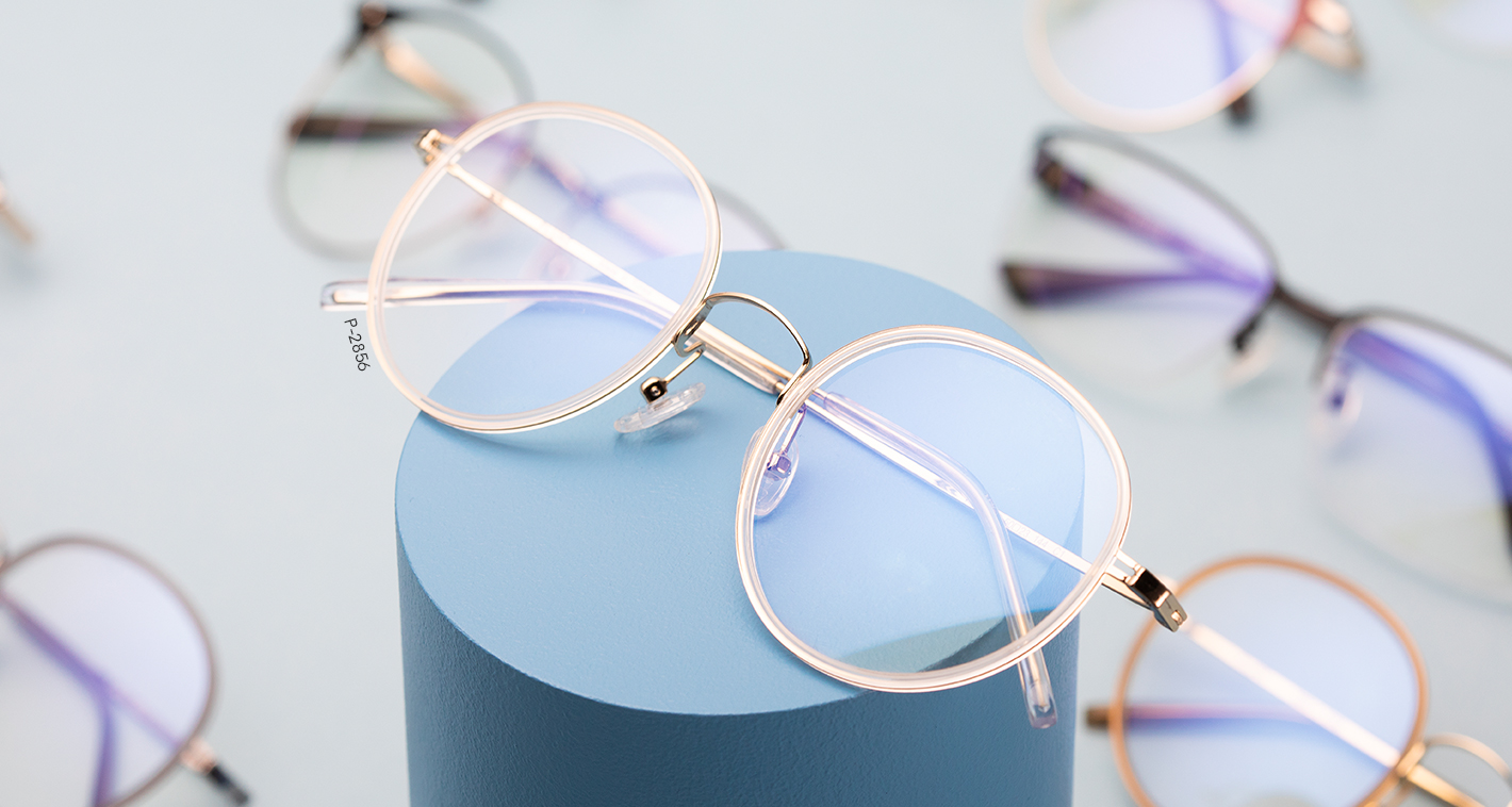 PLUME EYEWEAR
